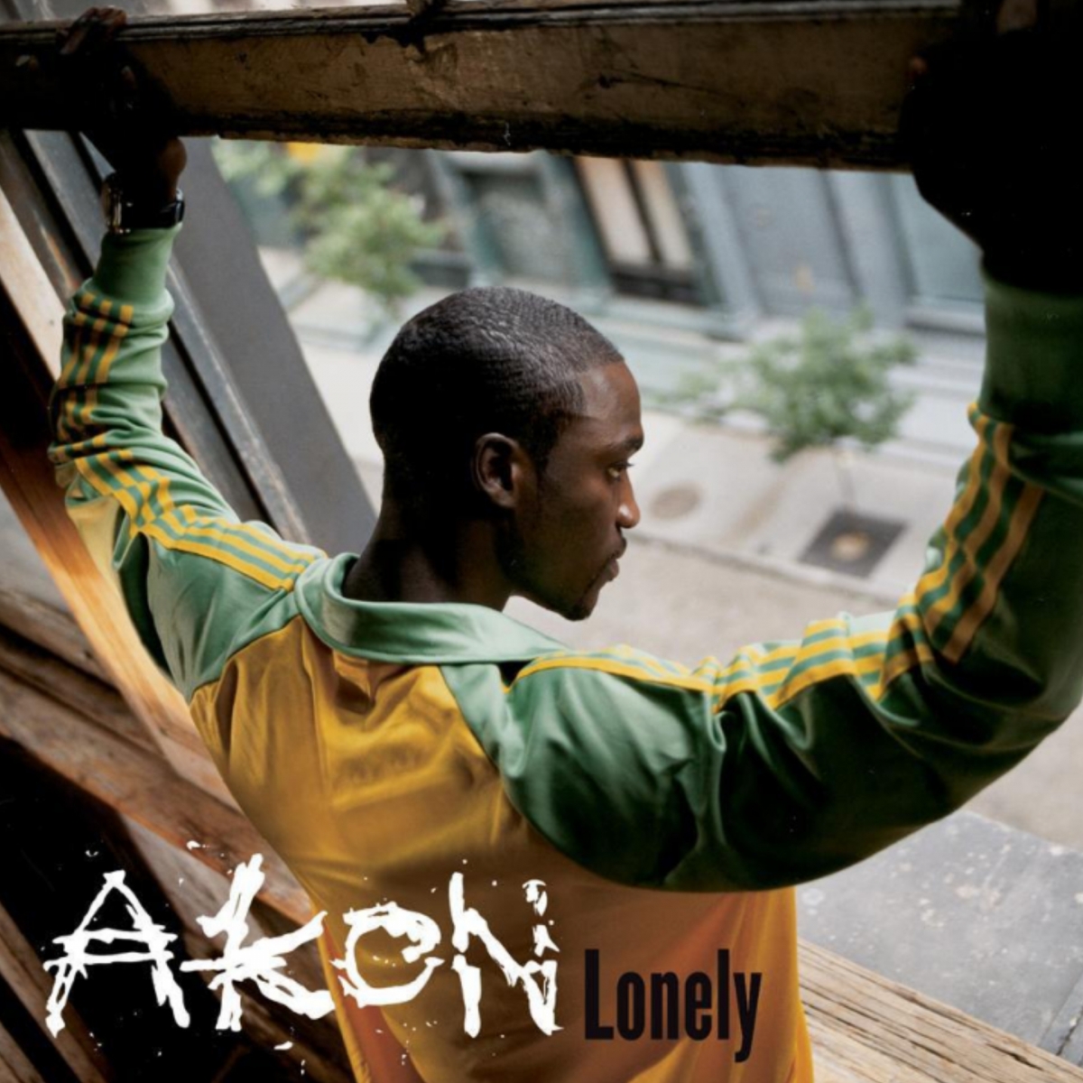 AKON - Lonely
