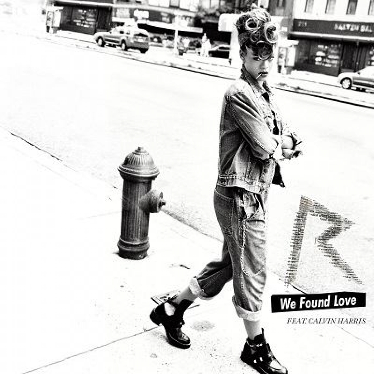 RIHANNA - We Found Love (feat. Calvin Harris)