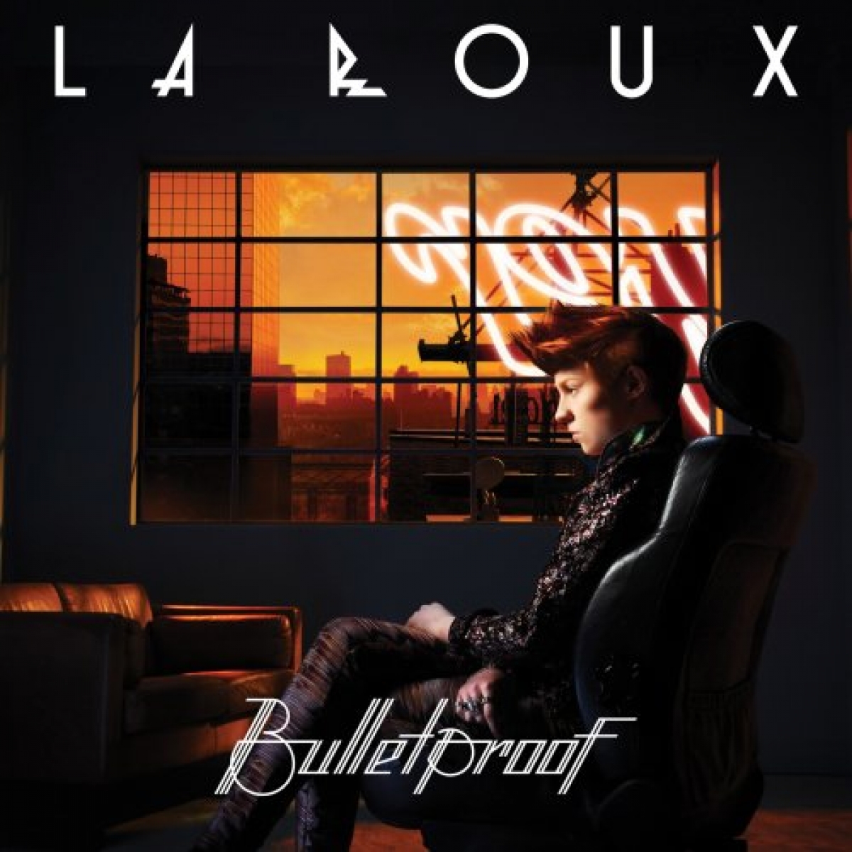 LA ROUX - Bulletproof