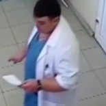En-Russie-un-homme-se-fait-passer-pour-un-gyneco-et-examine-plusieurs-patientes